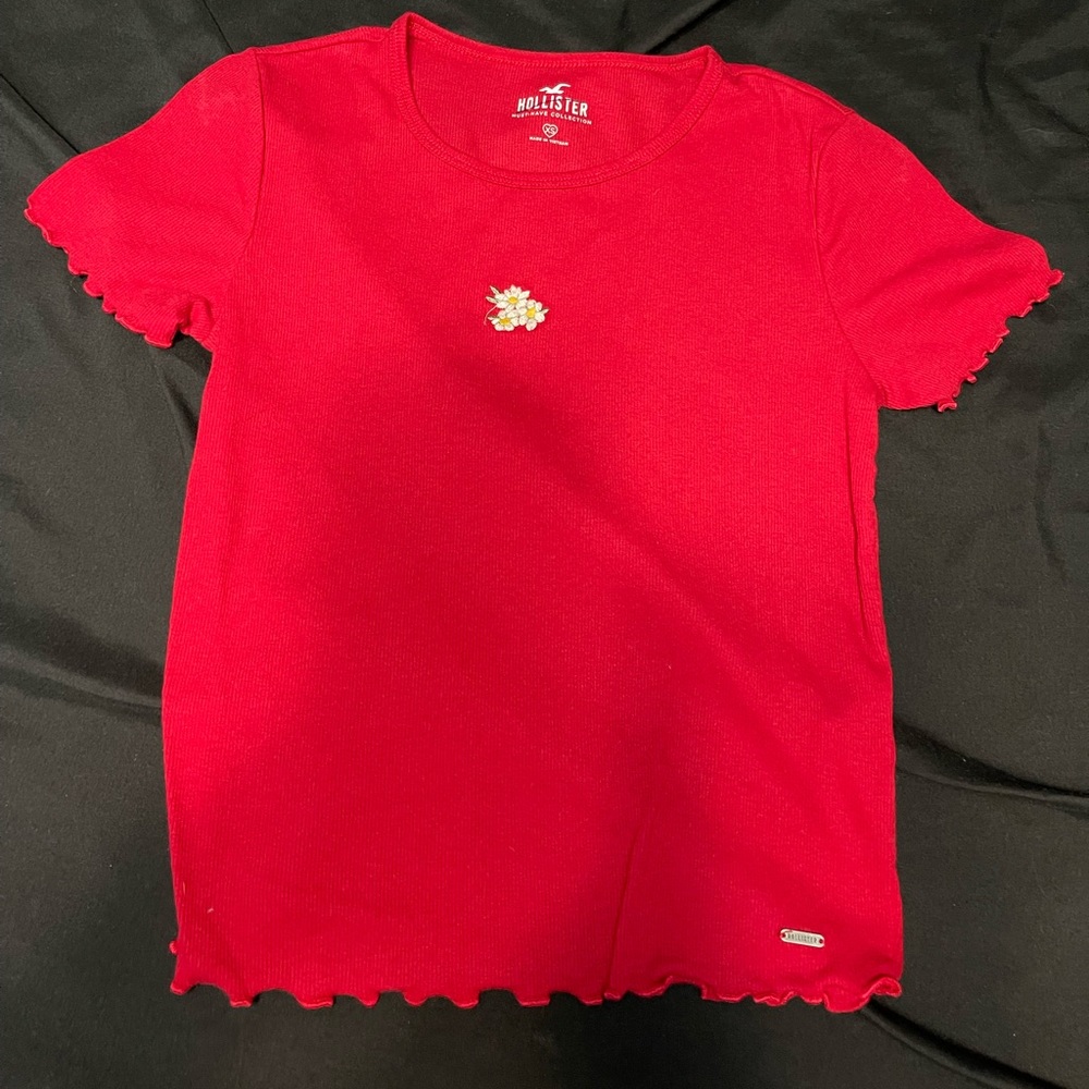 Red Daisy Hollister Tshirt